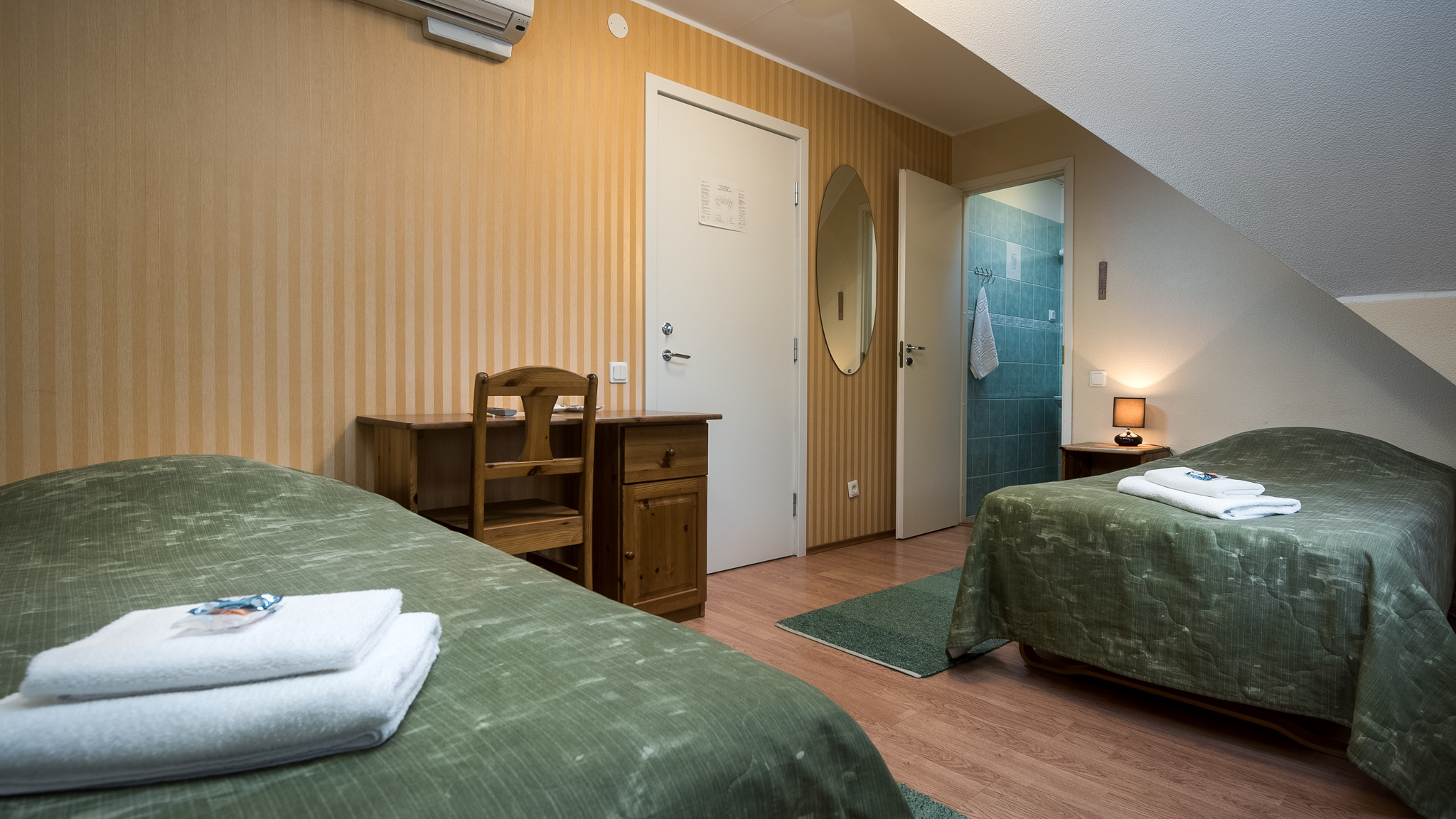 TWIN ROOM TWO SINGLE BEDS (start from 35€/night)